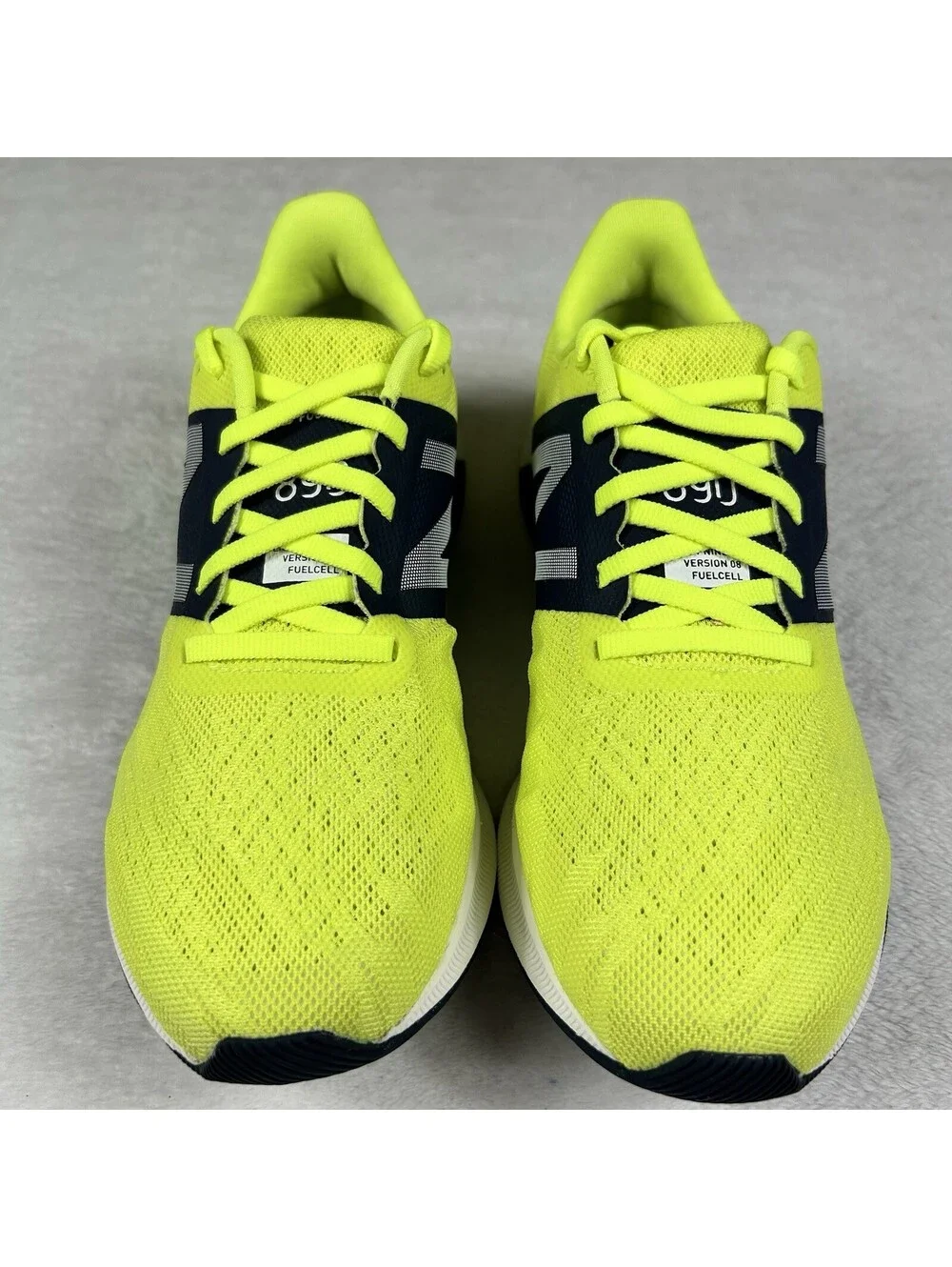 New Balance Women’s 890 V8 Running Shoes Size 7.5 Neon Yellow Walking Sneakers